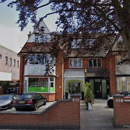 Appartement Peaceful Studio-Flat With Driveway In Golders Green à Londres Extérieur photo