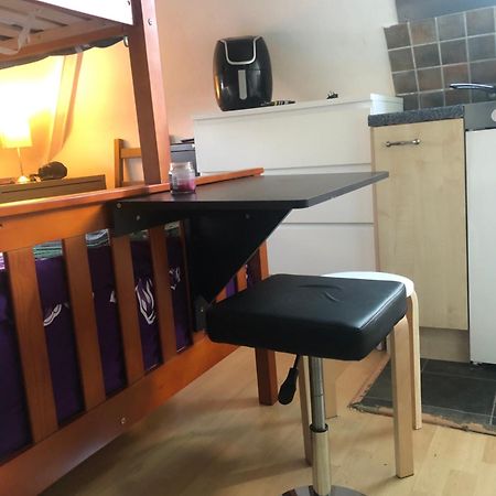 Appartement Peaceful Studio-Flat With Driveway In Golders Green à Londres Extérieur photo